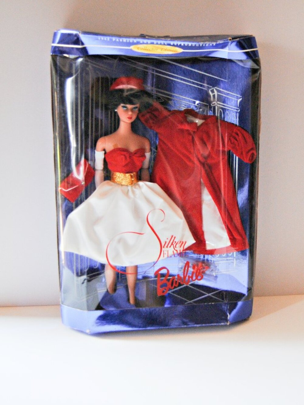 Silken Flame Barbie COLLECTOR EDITION 1962 Repro Doll  NIB 1997